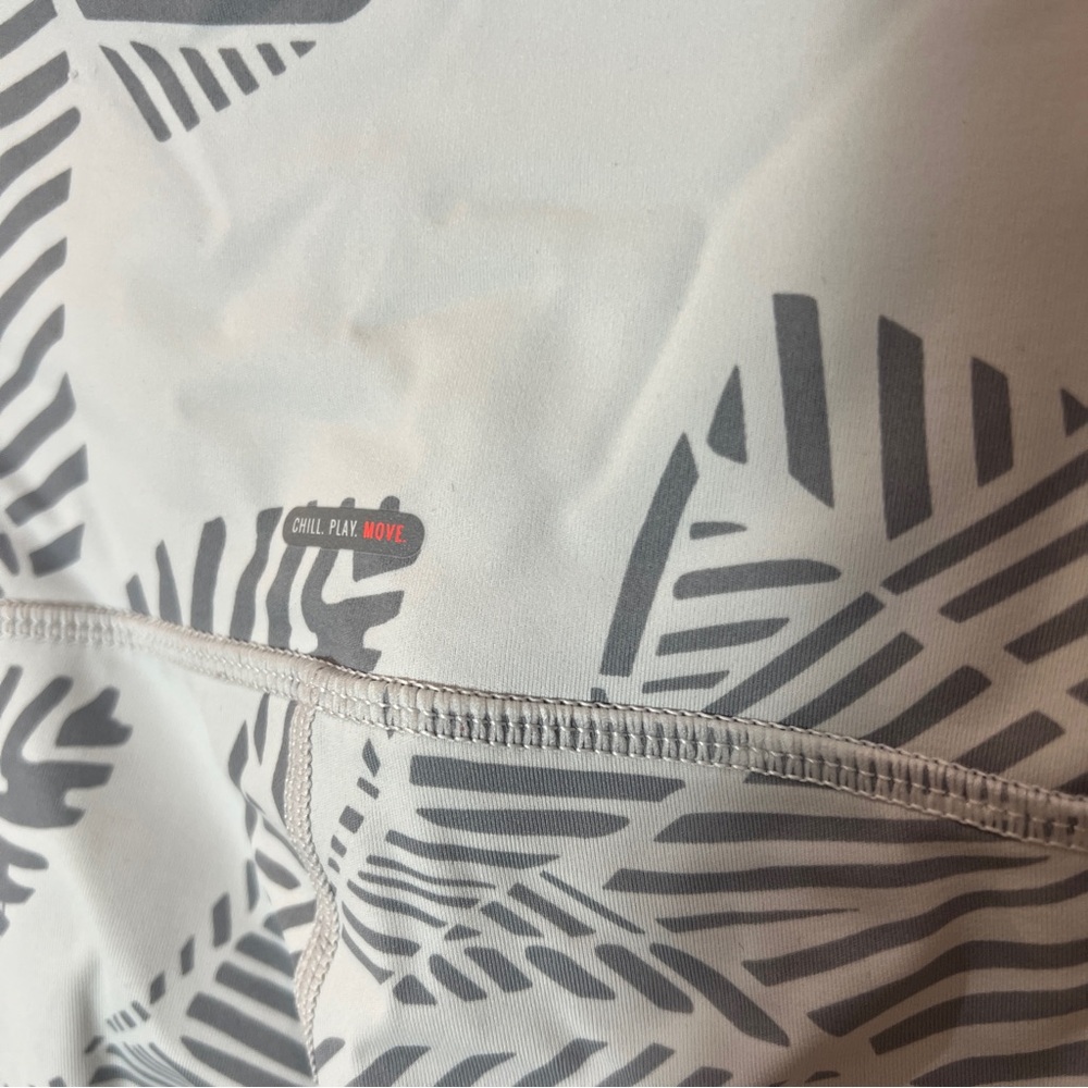 Aerie Chill Play Move High Waisted Leggings Palm Tropical Leaf Print Size XS - Picture 4 of 9